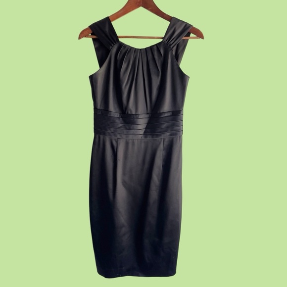 Calvin Klein elegant little black dress size 2 - Picture 2 of 9